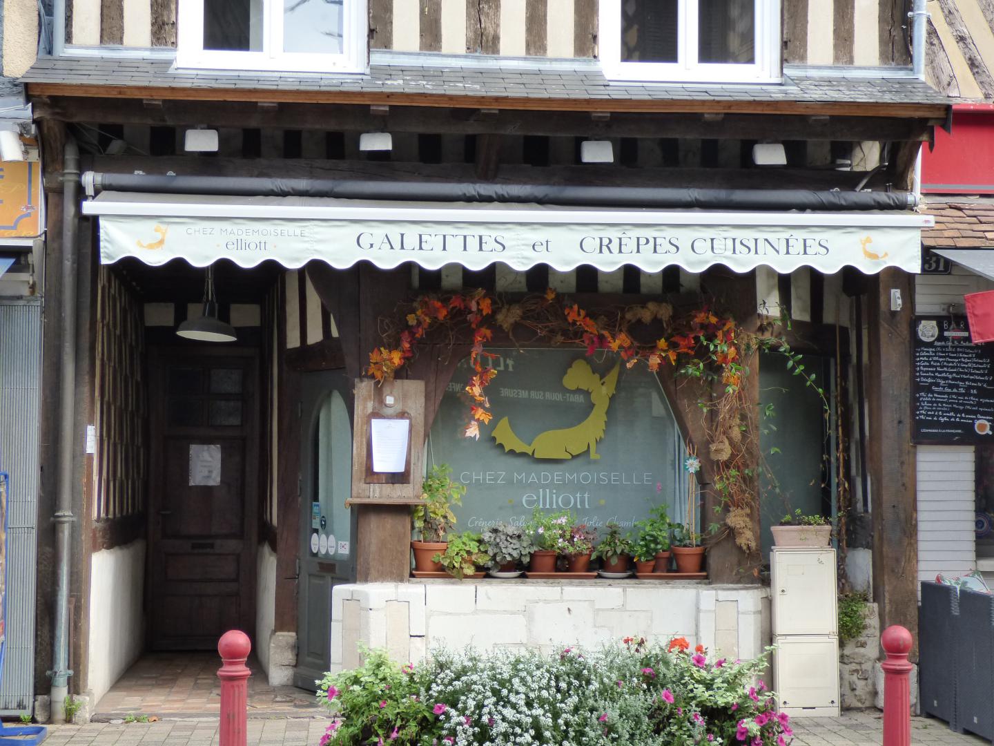 Peinture de lettrages sur tissus